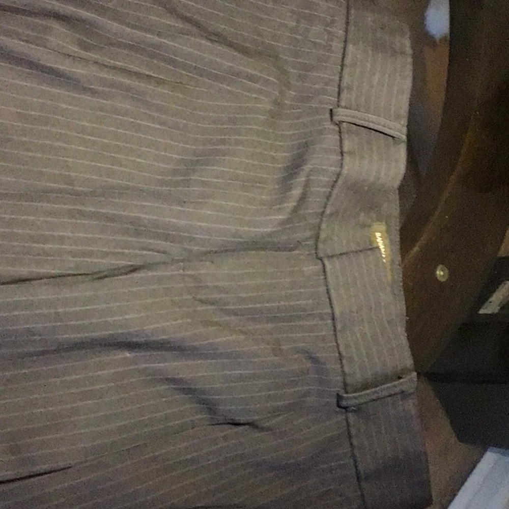 Banana Republic Navy pinstripe pant. Cropped. Size 2. - Picture 2 of 3